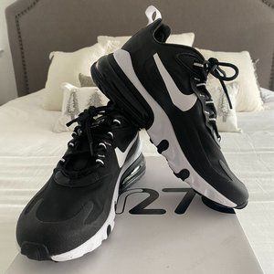 WOMENS NIKE AIR MAX 270 REACT - Black/White